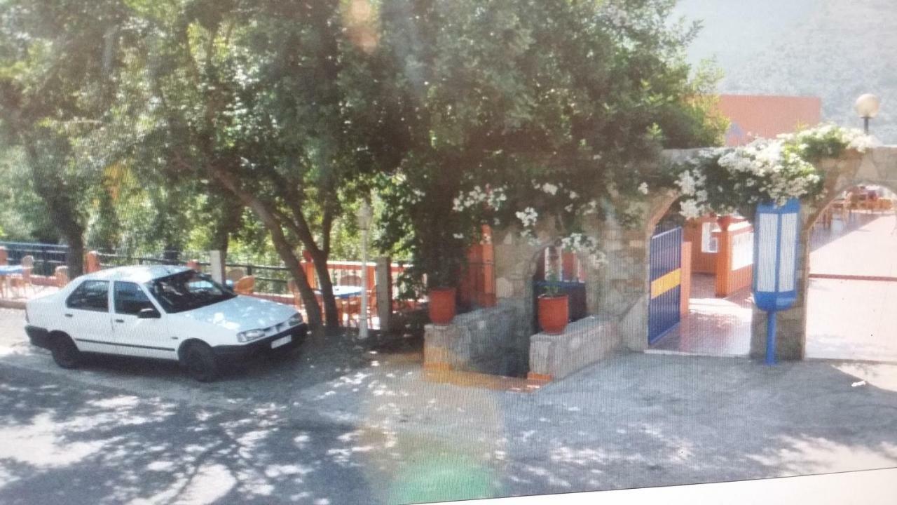 Auberge Bab Imouzer Tagherat Anekrim Eksteriør bilde